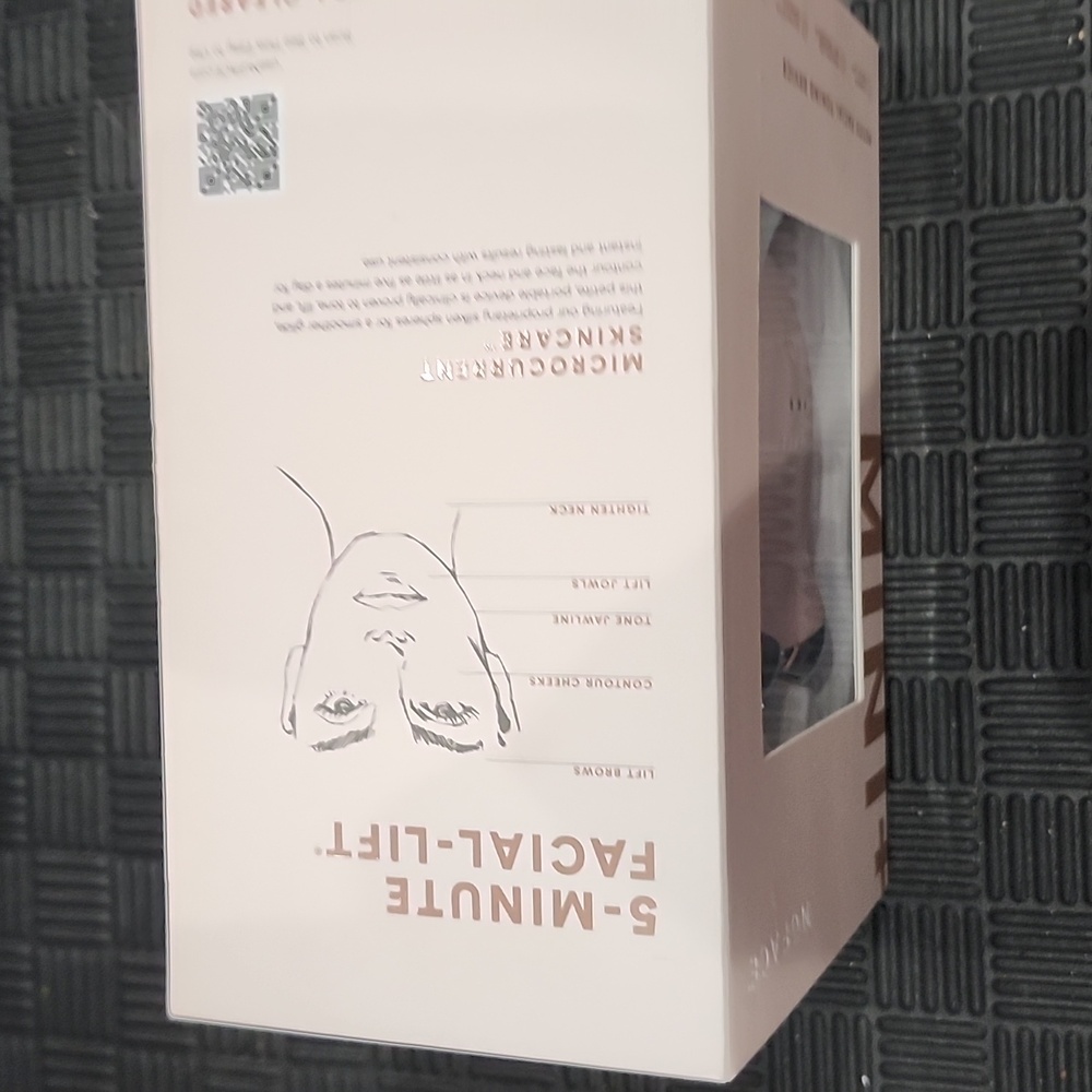 Nuface mini+ petite facial toning device upc# 850019720327 - Picture 5 of 5